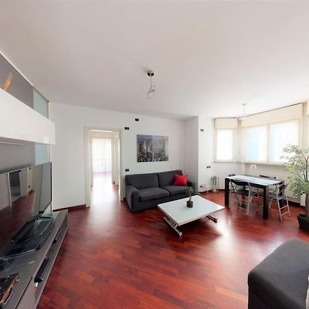 Apartment+Garage Near Novegro Exhibition/Linate Segrate Exteriér fotografie